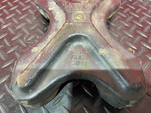 Кронштейн пневморессоры задней 2017г.