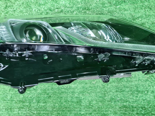 Фара правая Toyota Camry xv70 (2017-н.в.) LED
