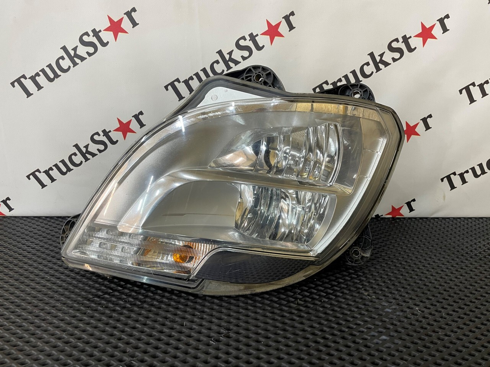 Фара левая LED 2019г