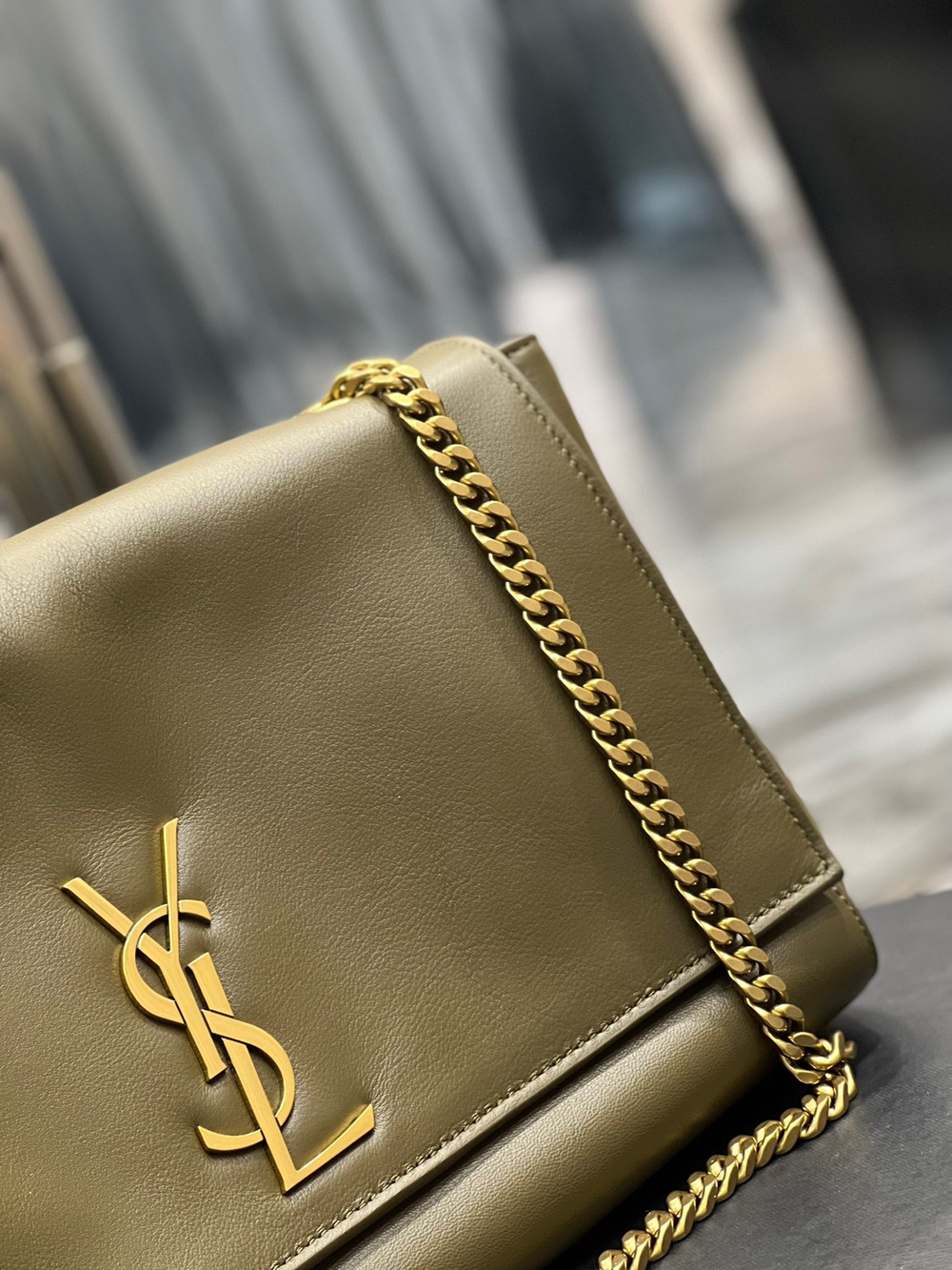 Saint Laurent Kate Medium Reversible Chain Bag 28 cm