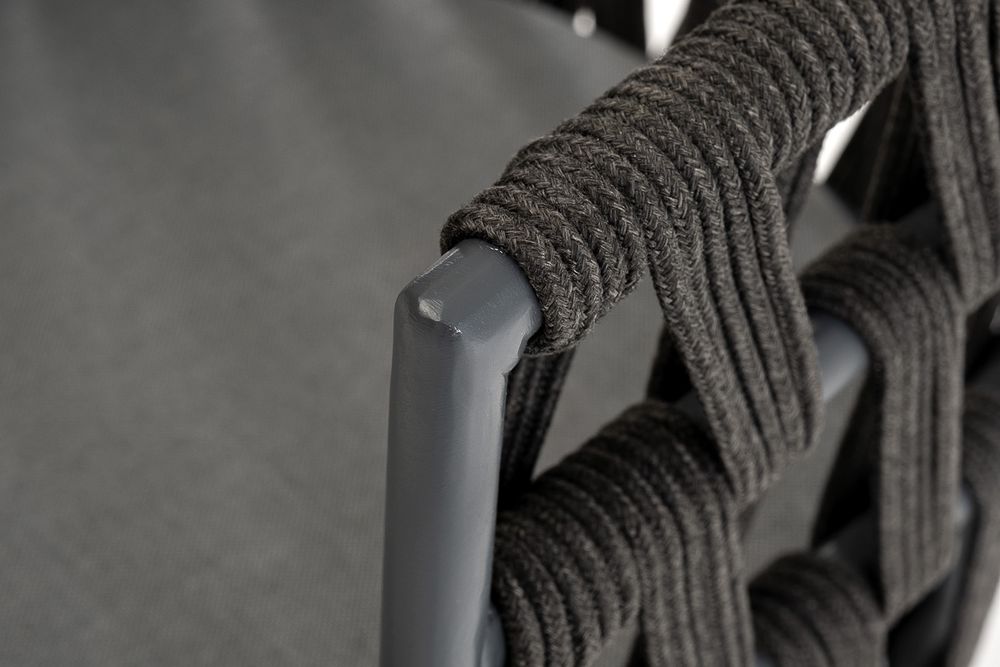 "Диего" стул плетеный из роупа, основание дуб, каркас из стали темно-серый (RAL7024) муар, роуп темно-серый круглый, ткань темно-серая 027