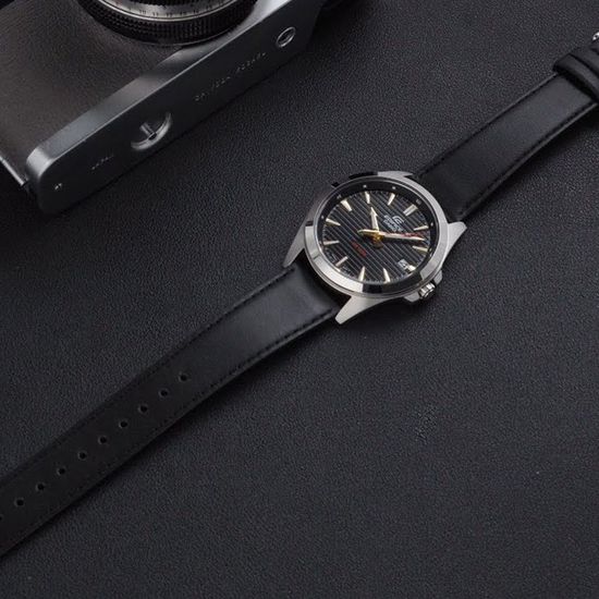 Наручные часы Casio EFV-140L-1A