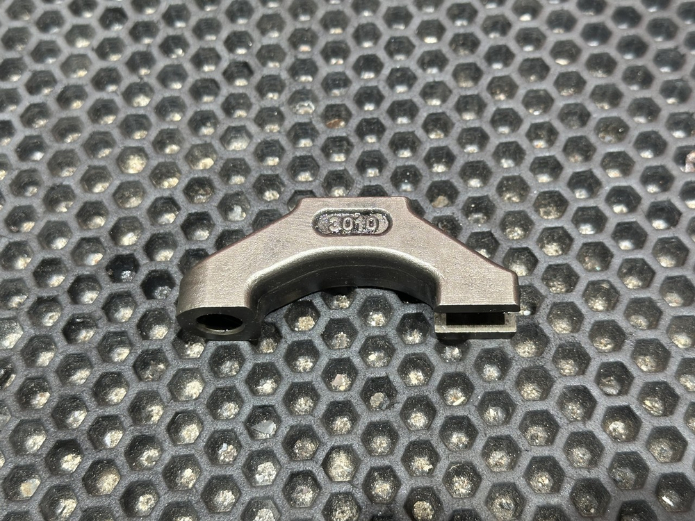 Коромысло клапана