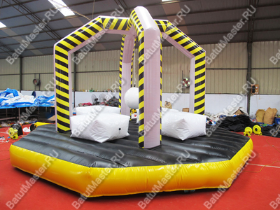 Надувная игра " Ударный шар (рестлингбол)" 5*5*3,5 м