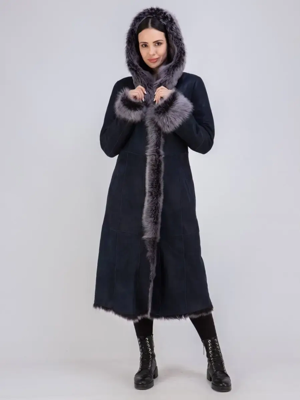 Дубленка зимняя натуральная с капюшоном длинная и теплая