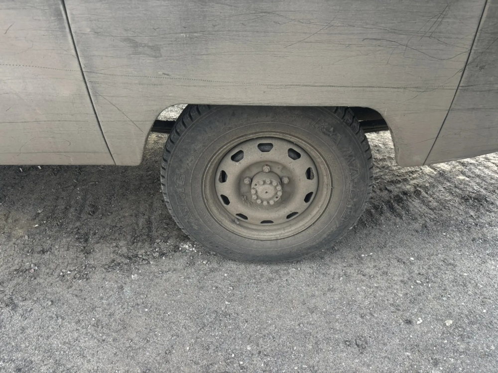 UAZ 3909* Грузопассажирский 390995-04 (без ABS, Бензиновый, 2,7 л, 112 л.с.)