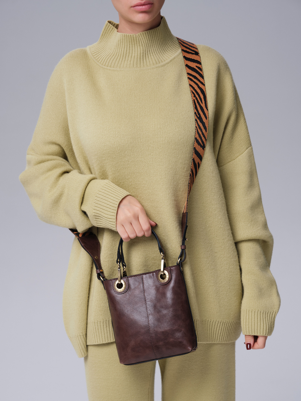 Сумка кросс-боди Deboro 30347 коричневый торф