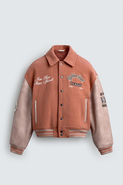 ZARA УТЕПЛЕННЫЙ БОМБЕР С НАШИВКАМИ, ПАСТЕЛЬНО-РОЗОВЫЙ