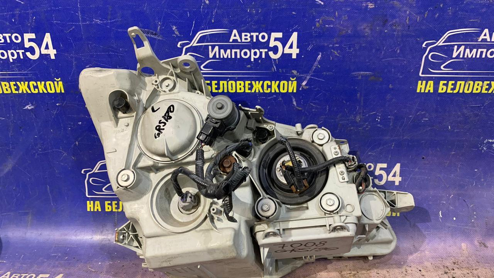 Фара передняя левая TOYOTA CROWN 2005-2008