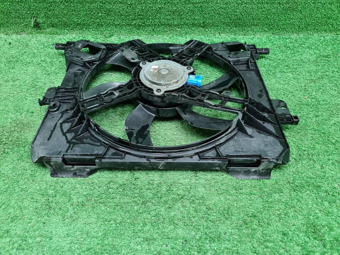 Диффузор с вентилятором Smart Fortwo 3 (2014-н.в.)