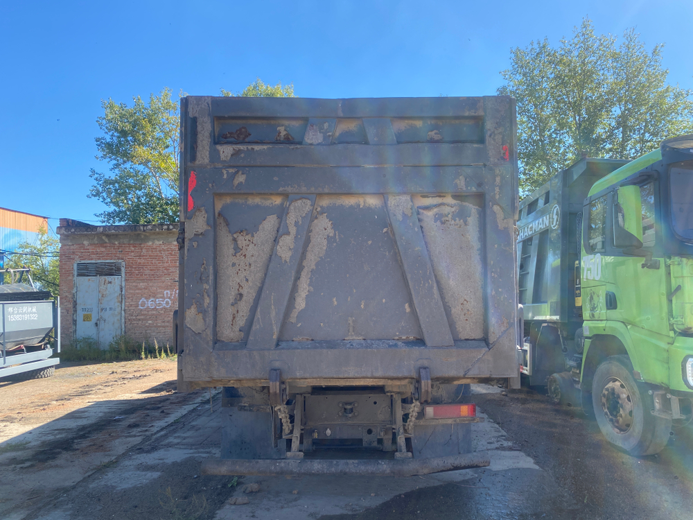 Shacman (Shaanxi) SX* 8x4 Самосвал SX33186V366 (Дизельный, 11,6 л, 423 л.с., МТ)