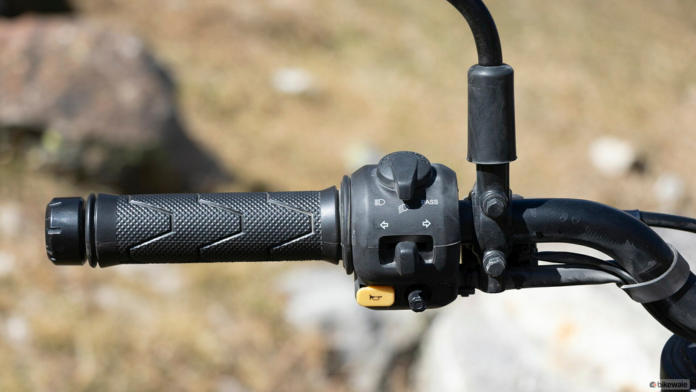 Royal Enfield Himalayan 450 Hanle Black (Premium) 2025