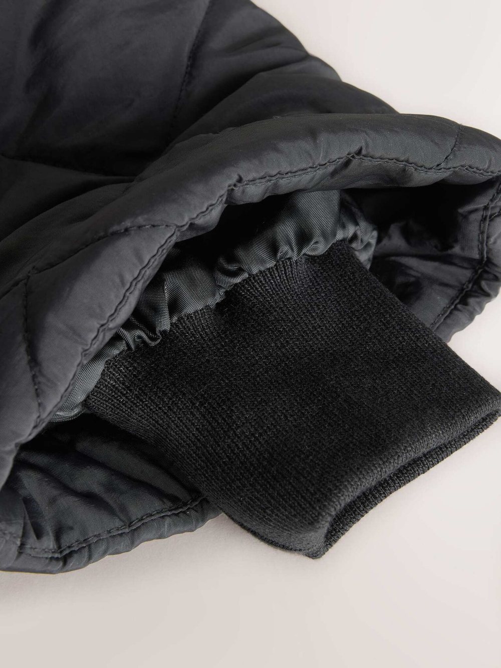 Куртка утепленная с капюшоном для девочки Next E25-187, Черный