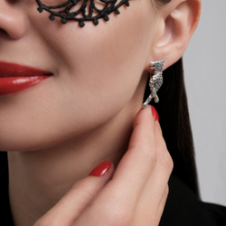 "Зурим" серьги в серебряном покрытии из коллекции "Дикие кошки" от Jenavi с английским замком