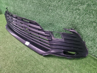 Решетка переднего бампера Toyota Camry XV70 20-нв