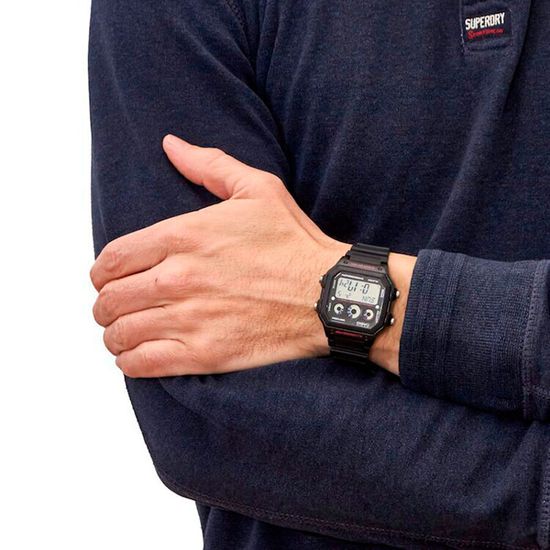 Наручные часы Casio AE-1300WH-1A2VDF