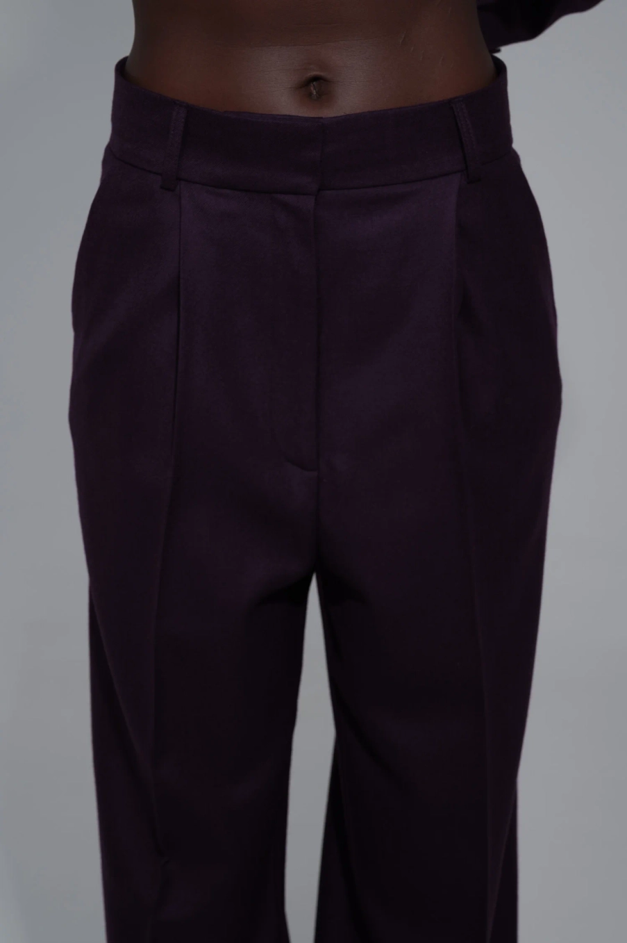 Брюки баклажан