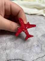 Брошь самолетик из эпоксидной смолы