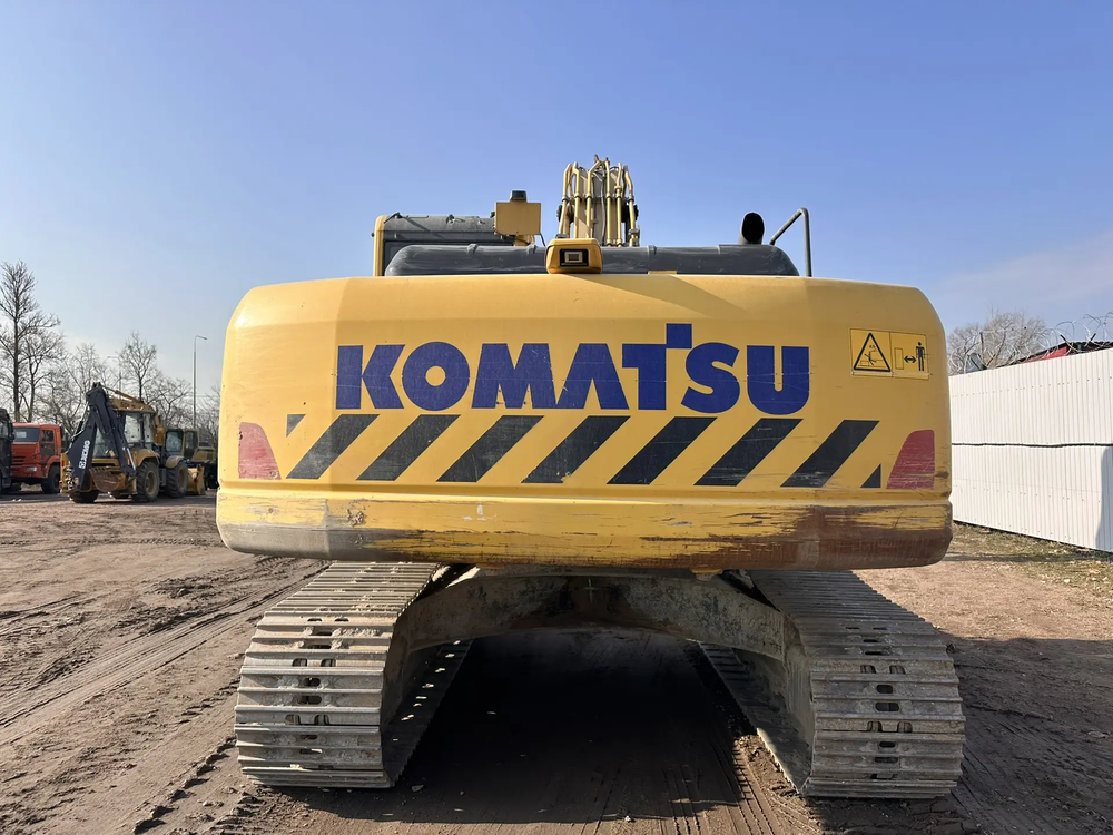 KOMATSU PC 220 Экскаватор PC220LC-8M0 (Дизельный, 6,7 л, 167 л.с., АТ)