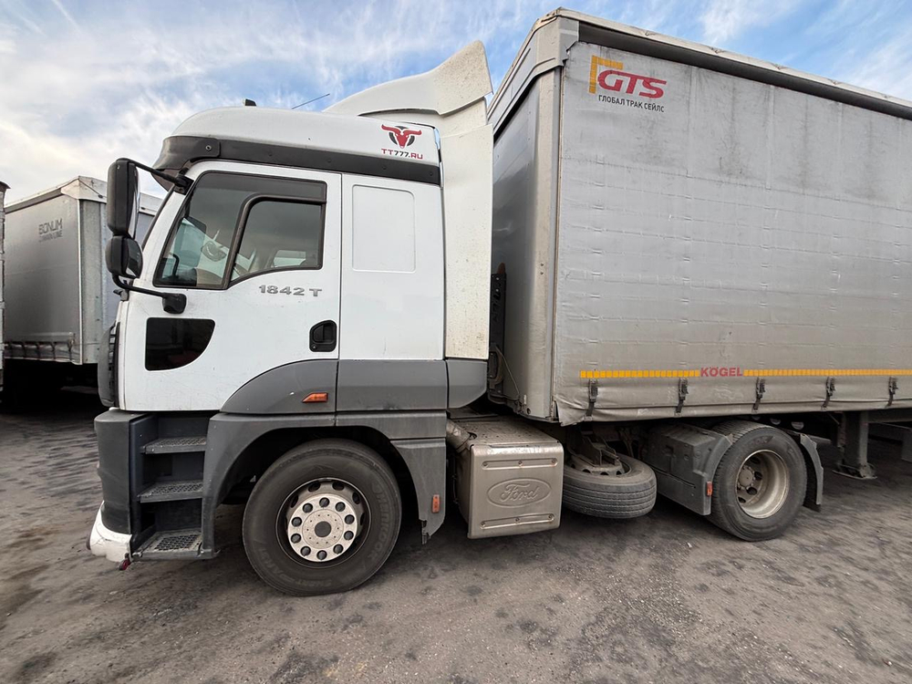 Ford Cargo 4x2 Седельный тягач Cargo (Дизельный, 12,7 л, 420 л.с., МТ)