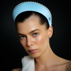 Кокошник голубой с жемчужным декором