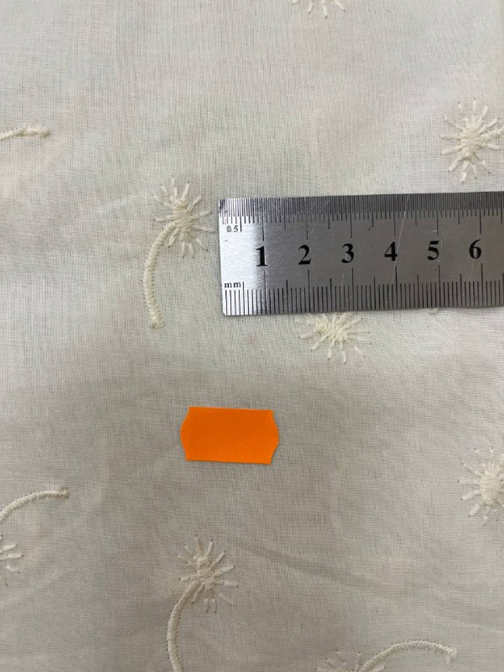 Дефект ткани. Пятно. Топ Air с коротким рукавом из хлопка 100%. Цвет айвори. Размер L. №20