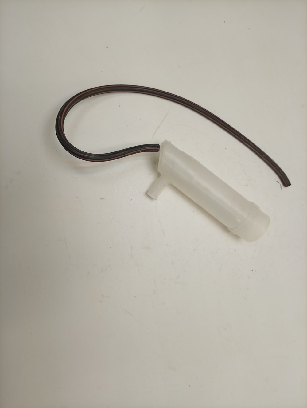 LS60840L кт54 Камера прессостата для стиральной машины AEG 1471012102 б/у