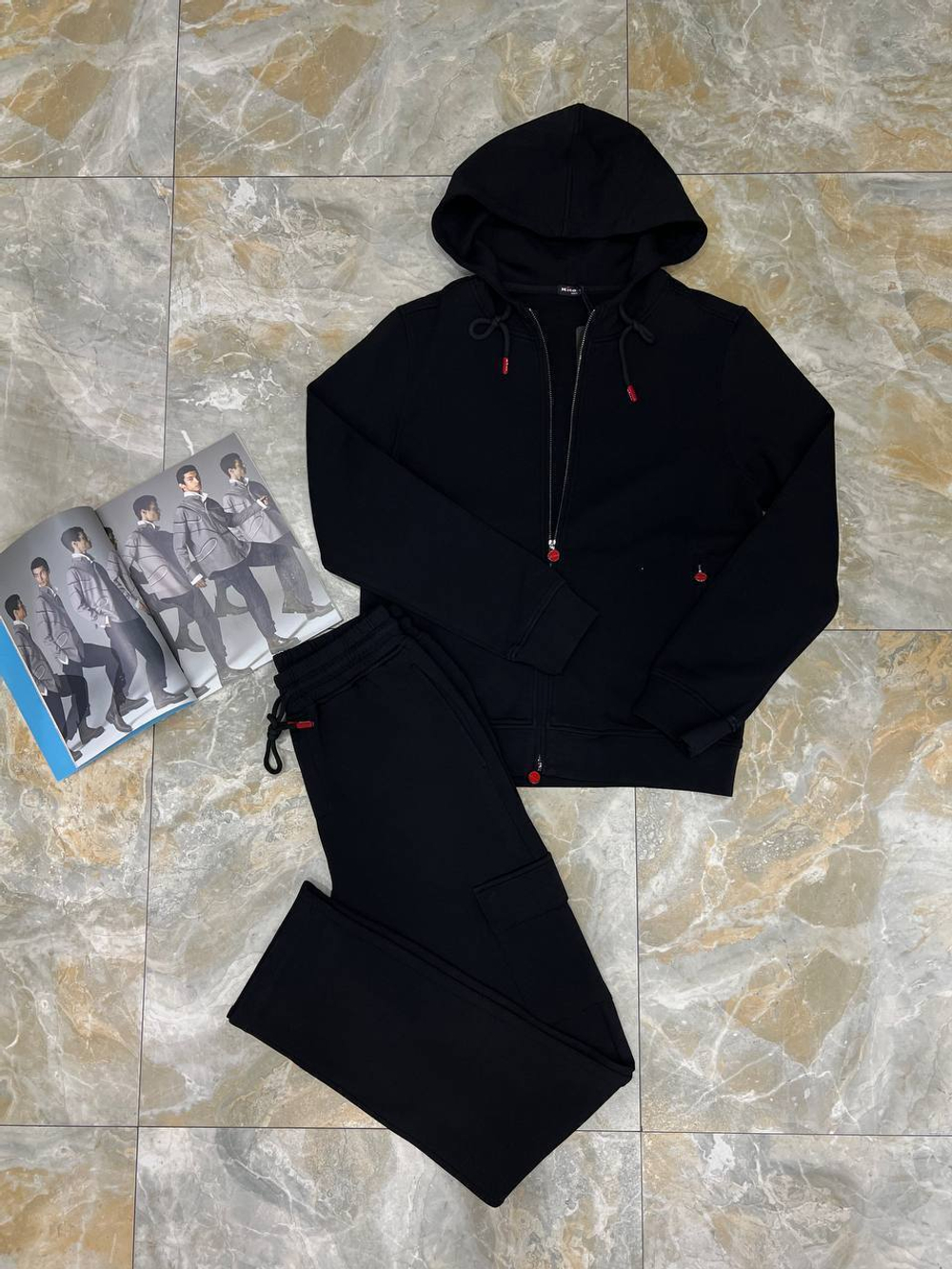 Костюм Kiton