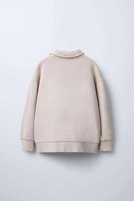 ZARA ТОЛСТОВКА ПОЛО С НАШИВКОЙ, ЭКРЮ