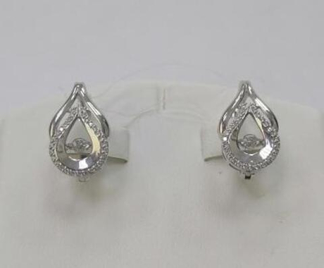 Серьги из золота с бриллиантами