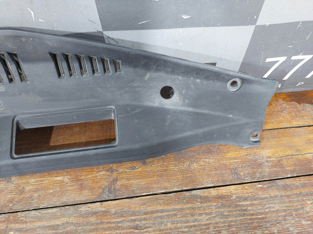 Кожух замка капота Toyota Camry (XV70) 17-нв Б/У Оригинал 5329533130