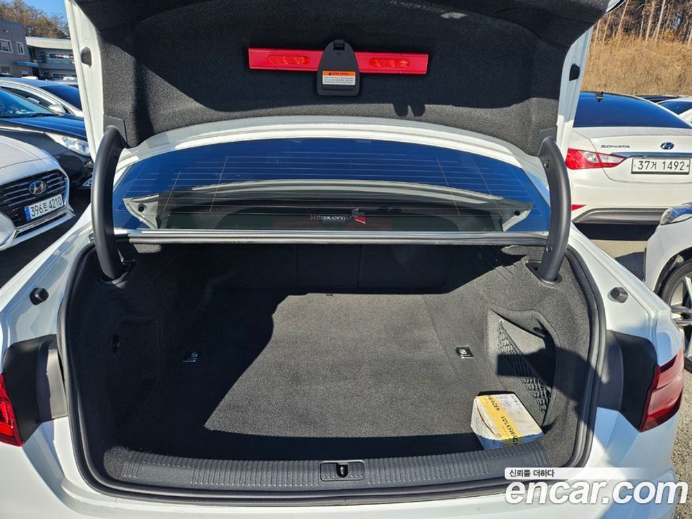 Audi A4 (B9) 40 TFSI Premium (12.2019)