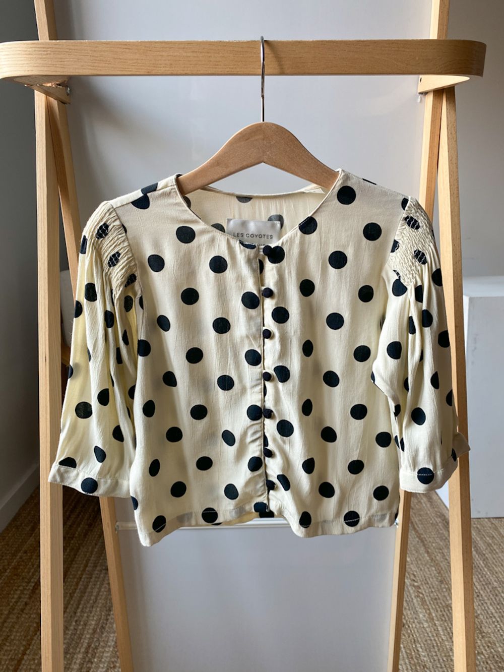 Новая блузка из вискозы Les Coyotes, 128