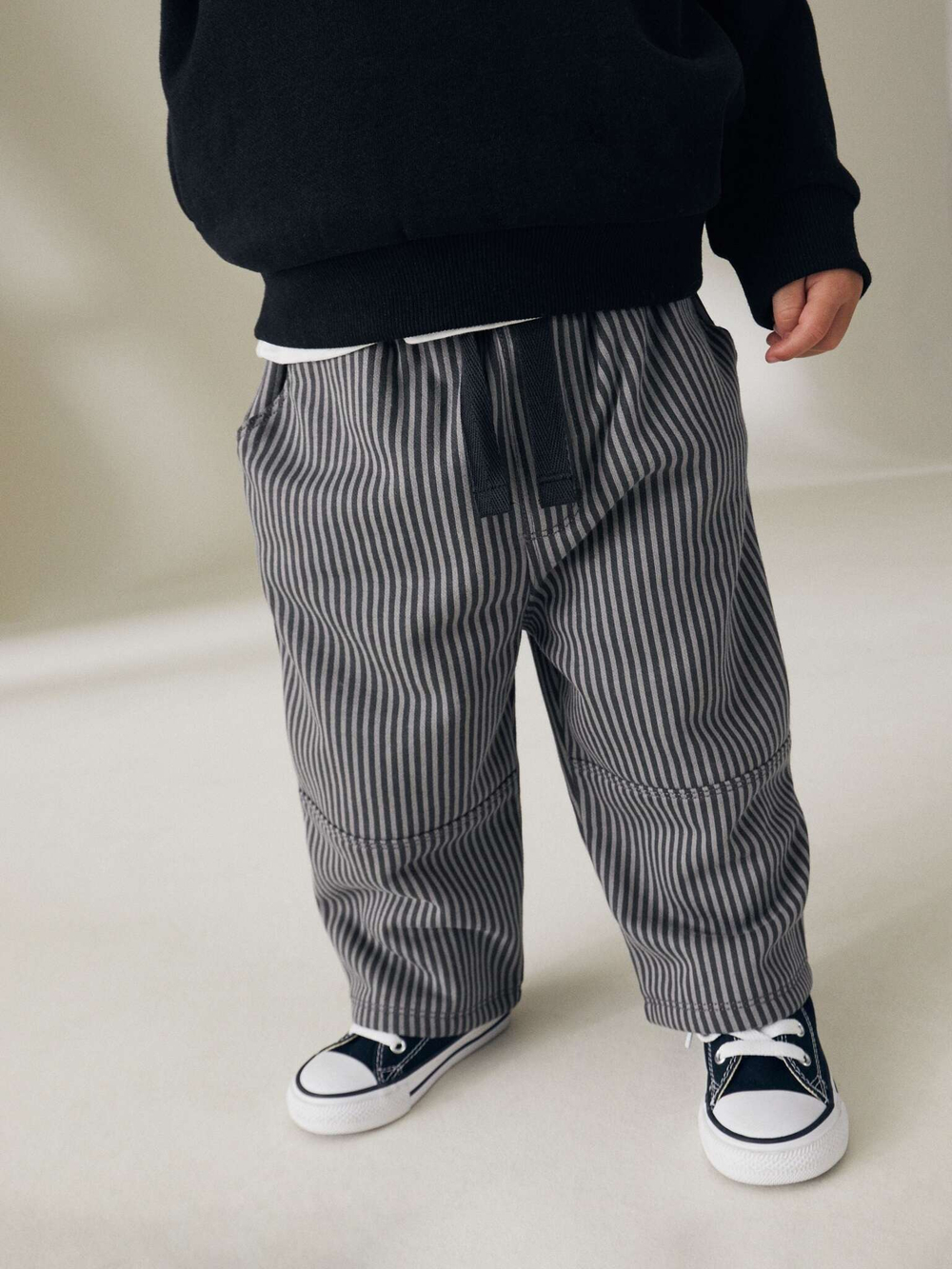 Толстовка с капюшоном и брюки в комплекте для мальчика Next B83-712, Черный, Серый