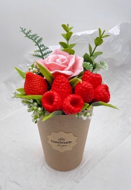 «Малина крафт» мини букет
