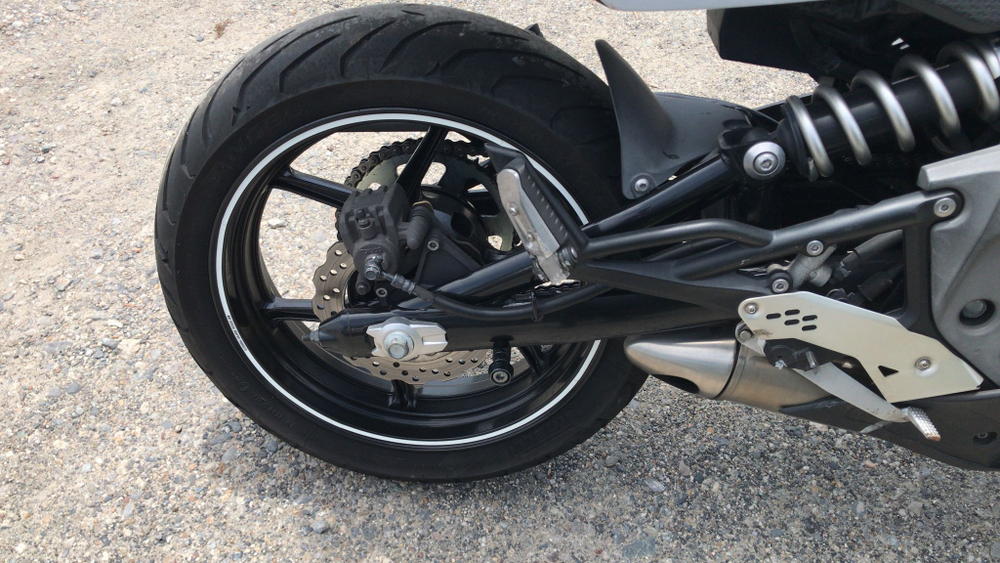 Kawasaki ER-6F 038400