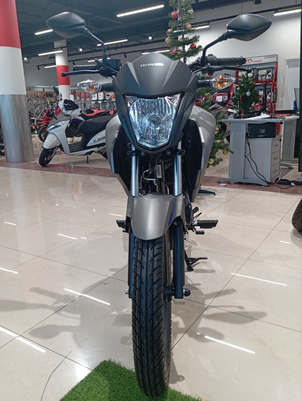 Мотоцикл Honda CB125F TWISTER серый