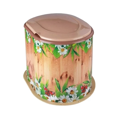 Туалет дачный Летний день