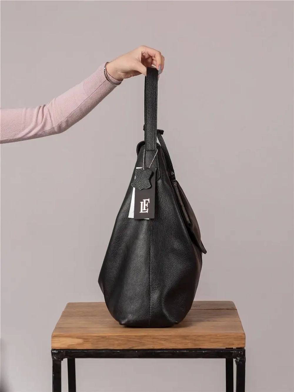 Сумка женская шоппер через плечо на ремне кожаная большая