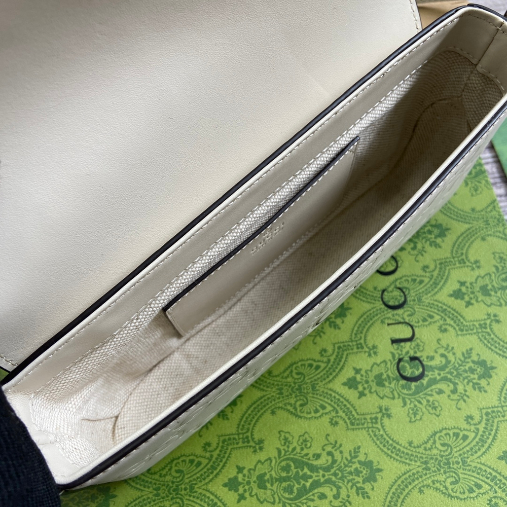 Gucci GG Super Mini Shoulder Bag 21 cm