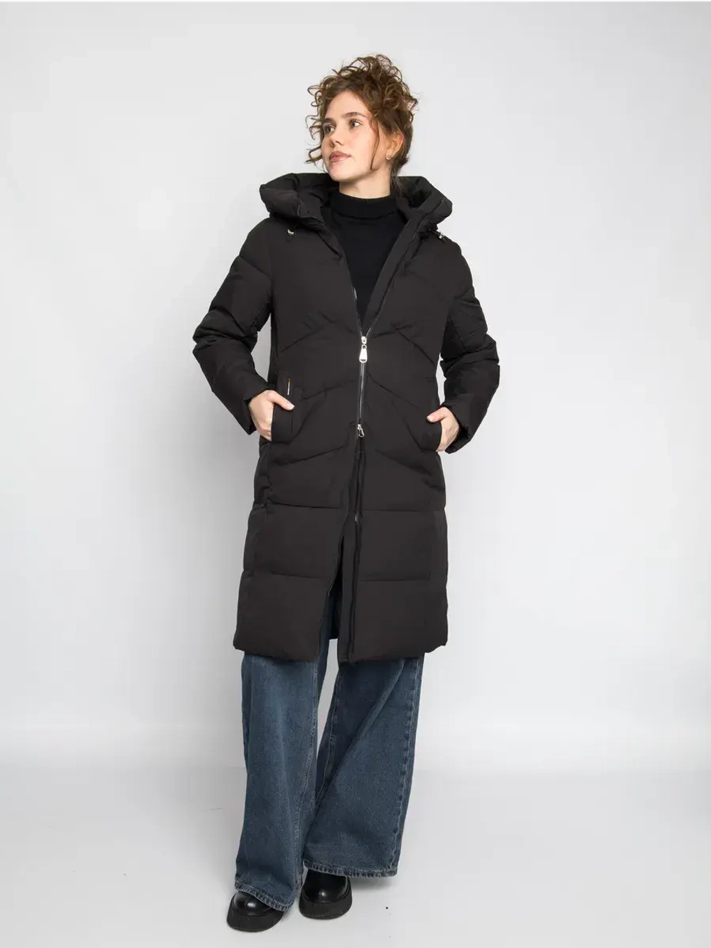 Куртка зимняя удлиненная с капюшоном