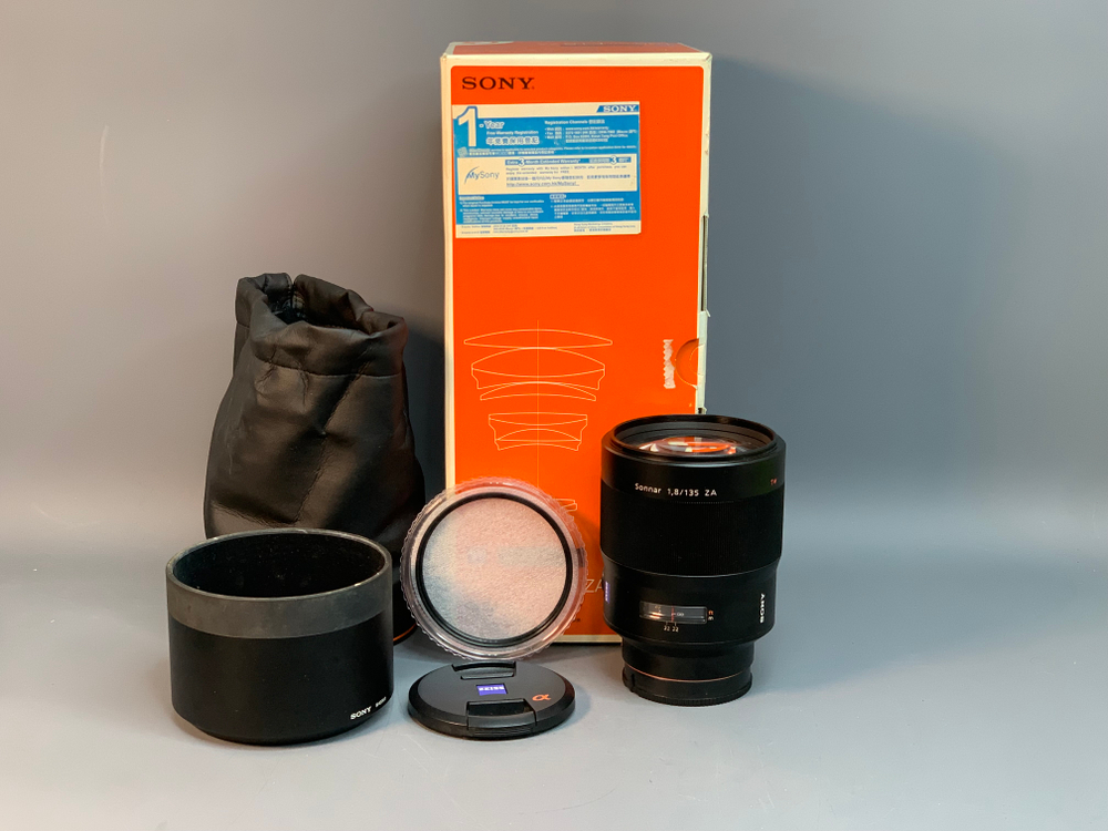 Sony FE 135mm f/1.8 GM