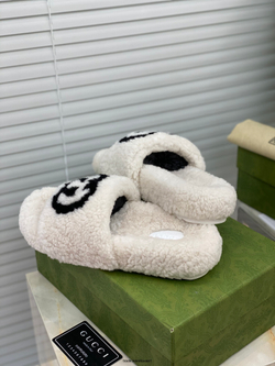 Gucci Wool Slide Sandal