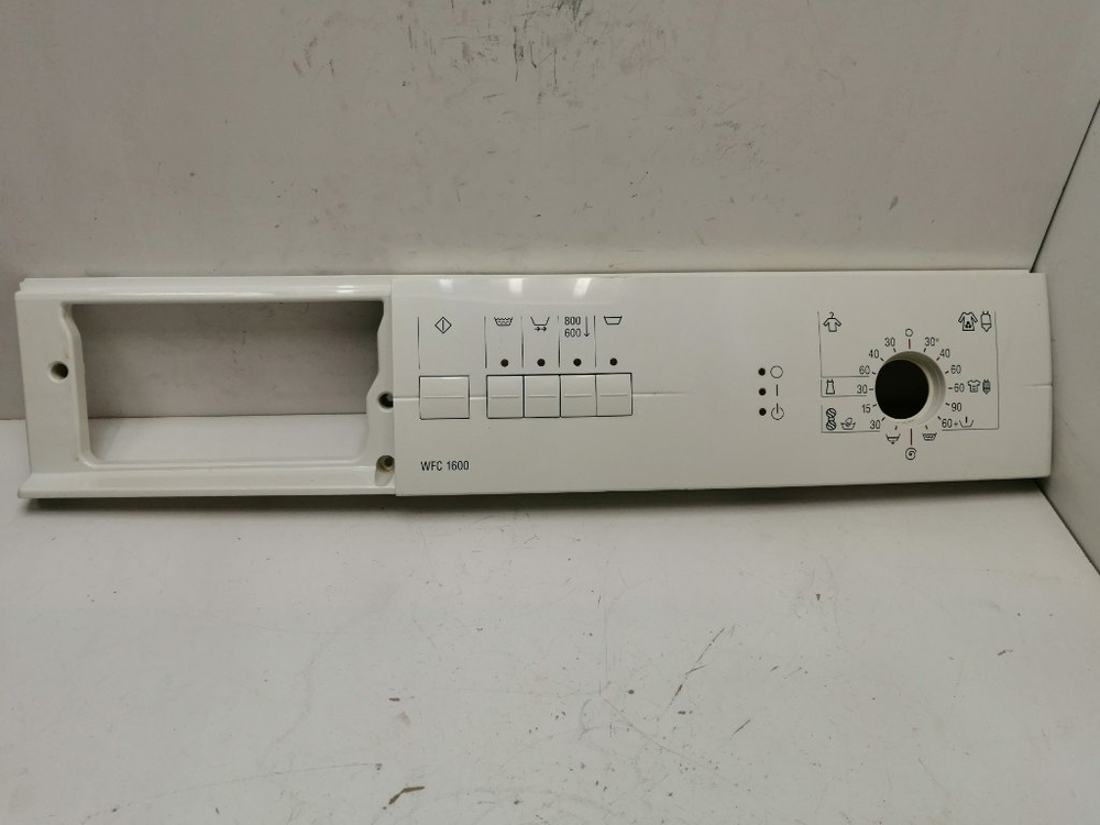 WFC1600 кт115 Лицевая панель для стиральной машины Bosch 5550001452 б/у