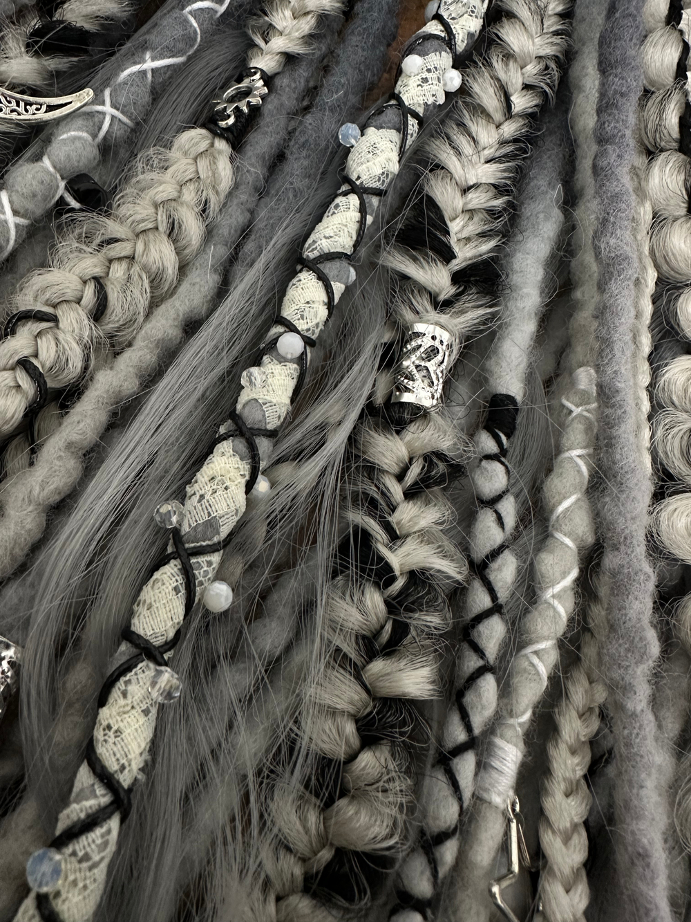 Фактурные войлочные дреды