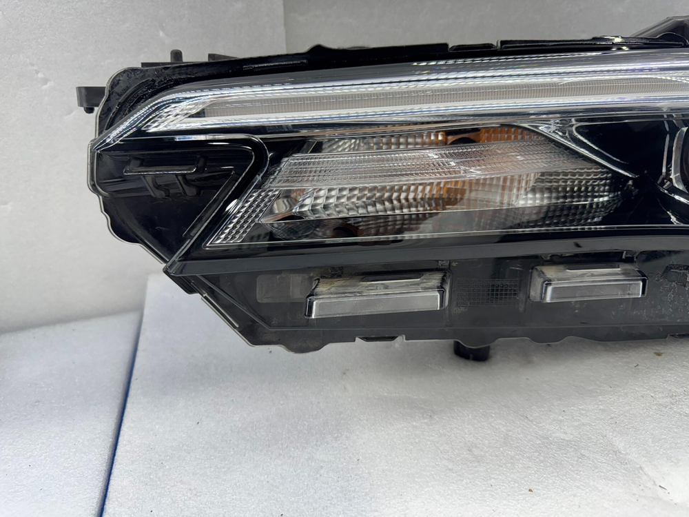 LED фара оригинальная для Buick Verano Pro 2021-2022 (левая/правая)