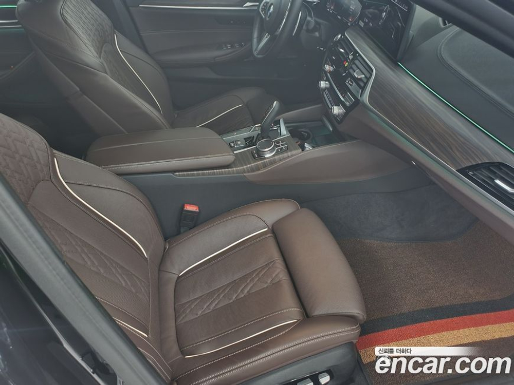 BMW 5 Series (G30) 530i M Sports (01.2021)