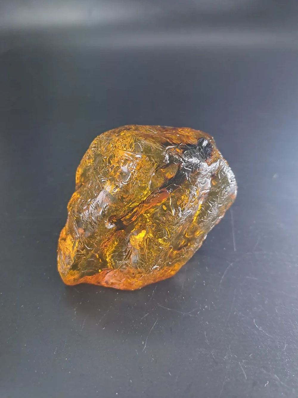 Копал молодой янтарь коллекционный 84 гр