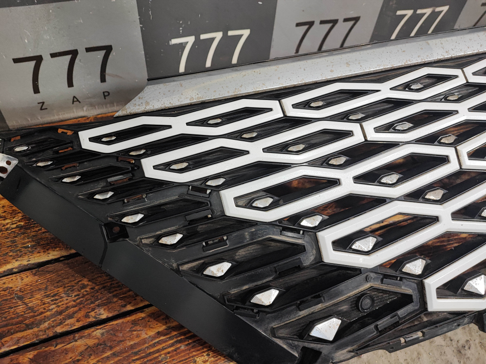 Решетка радиатора Omoda C5 22-нв Б/У Оригинал 602002720AAABW