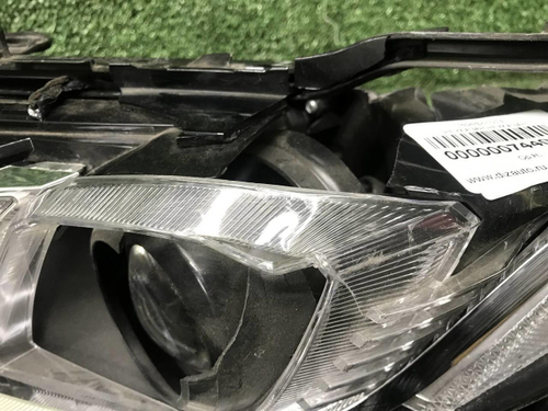 Битая Фара левая Toyota Camry xv70 (2017-н.в.) LED